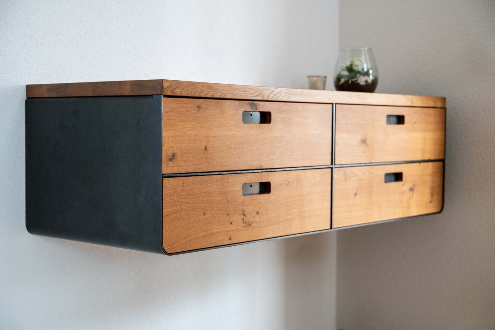 home artworks Sideboard