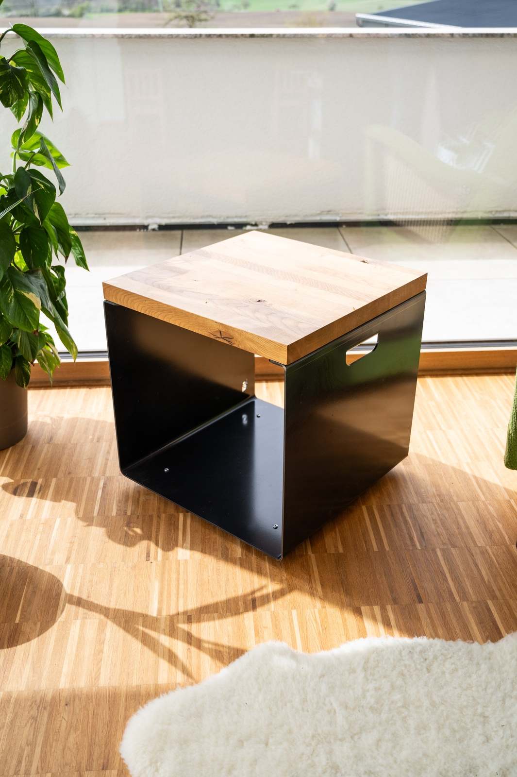 home artworks Beistelltisch